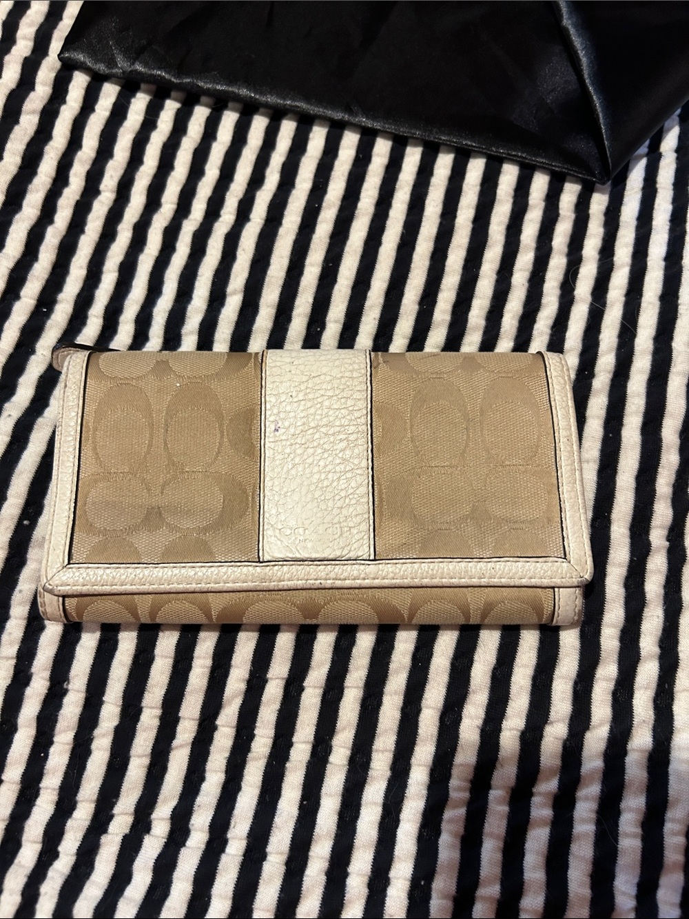 Coach Beige and Cream Signature Continental Wallet